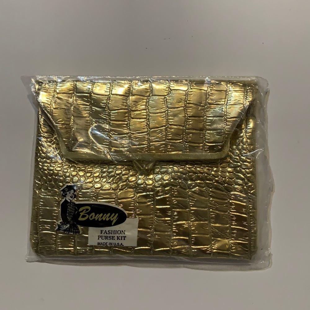 Vintage Lunch Purse, Bonny Travel Accessory, Gold Faux Snakeskin, Kiss Closure